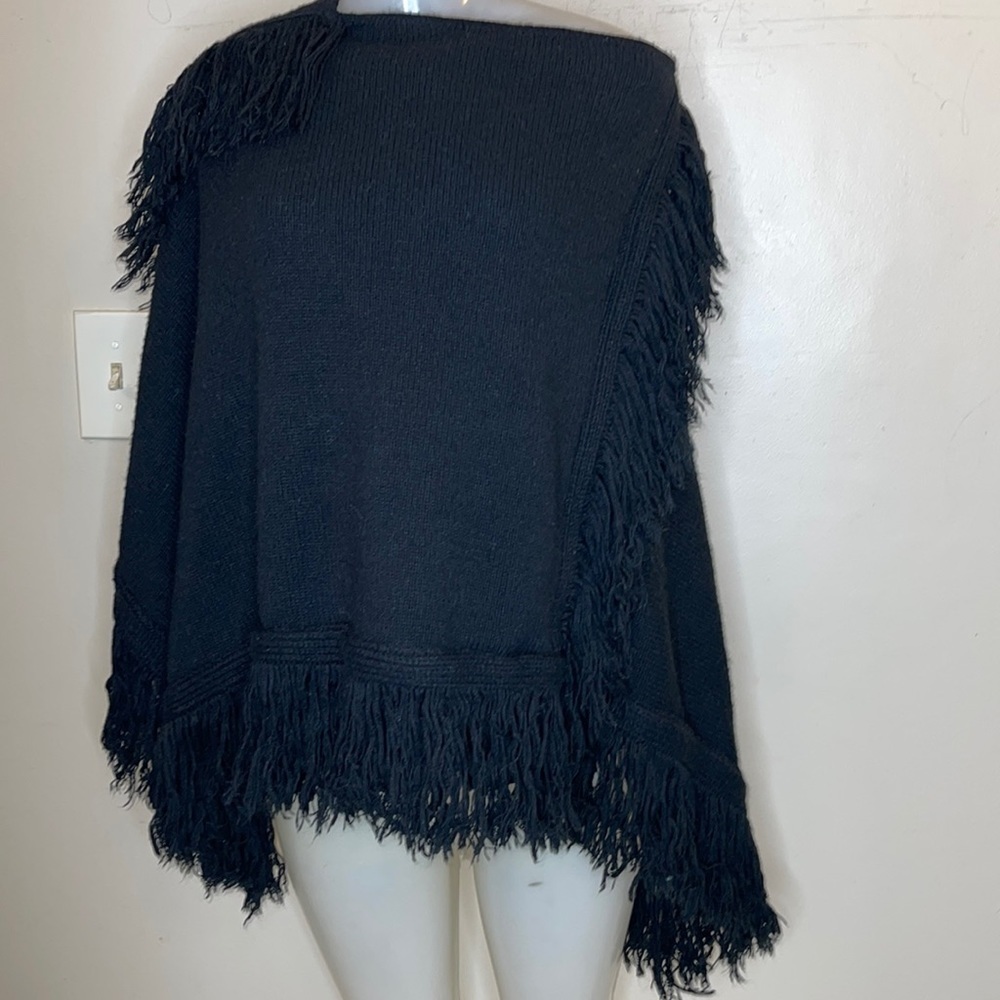 Vtg 70s It’s Pure Gould Sidney Gould Knit Fringe Poncho Cape Sweater Black